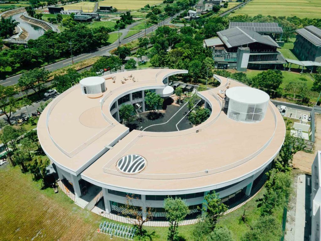 德築宇宙總部空拍